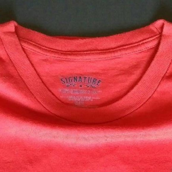 NWOT Men's Levi's Signature T-shirt, Rust/Cinnamon color, size XL. - Picture 3 of 3